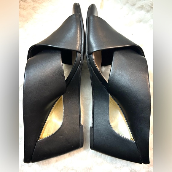 IMPO Memory Foam Black Faux Leather Unique Design Wedge Heel women’s size 9.5M - Picture 6 of 13